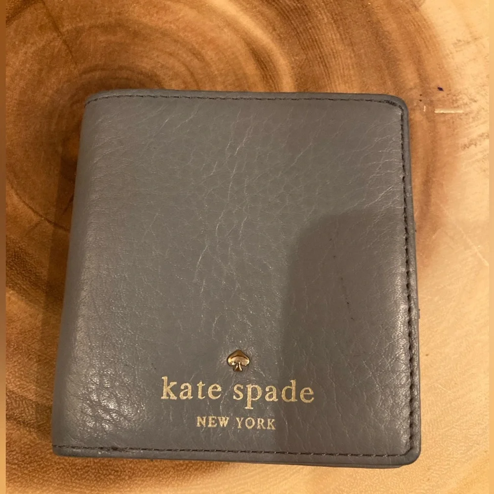 Kate Spade Jackson Small Trifold Wallet‎ Pebble Sky Blue Leather Zip